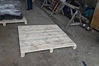 AHŞAP ÇAM KAPALI PALET